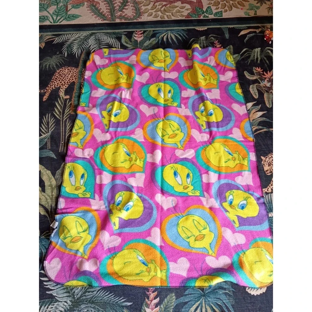 Vintage Y2K Tweety Bird Looney Tunes Blanket Hearts 2001 - 44x58